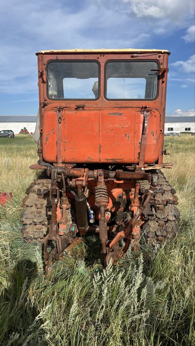 Продам трактор т4