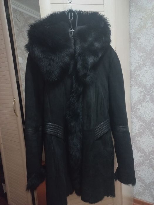 Продам дубленку 
Размер 44
Цена : 10 -15 тыс