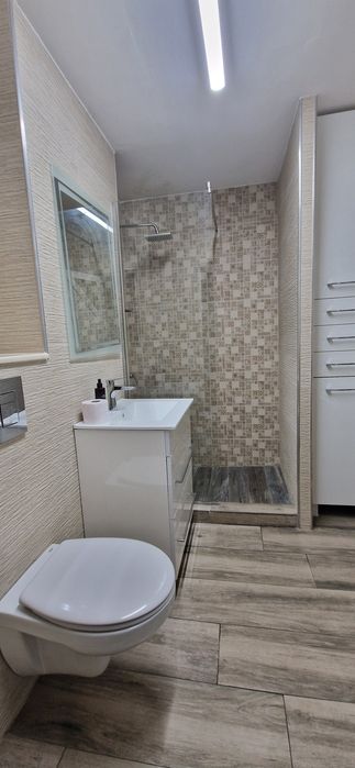 Vânzare apartament 3 camere