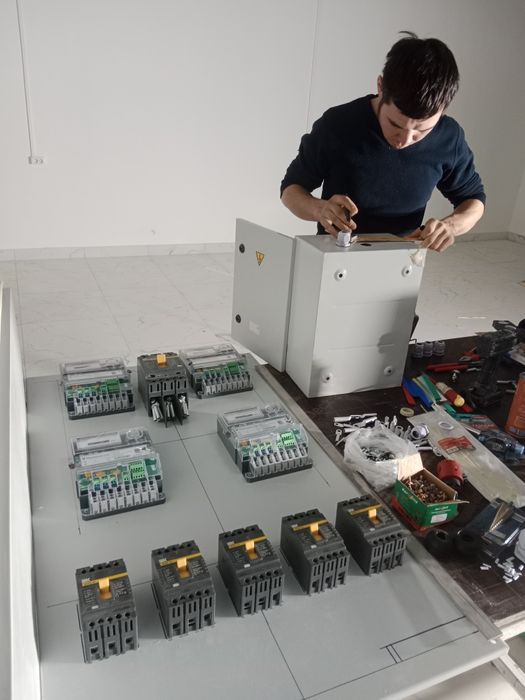 Услуга  электрик