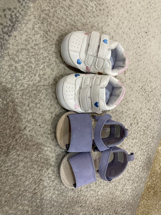 Бебешки буйки за момиче