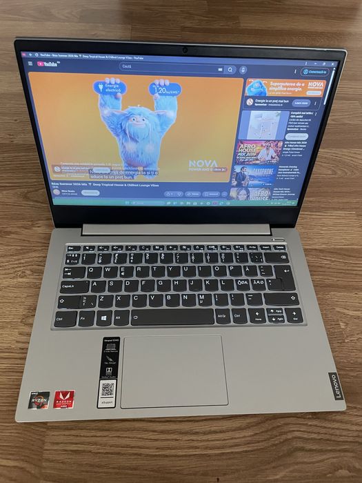 Laptop Lenovo Rayzen 3 Slim Display 14 inch led,Tastatură luminată,Windows 11 Pro,,SSD 130gb cu 500gb memorie,4gb ram ddr4,baterie buna.Model nou.