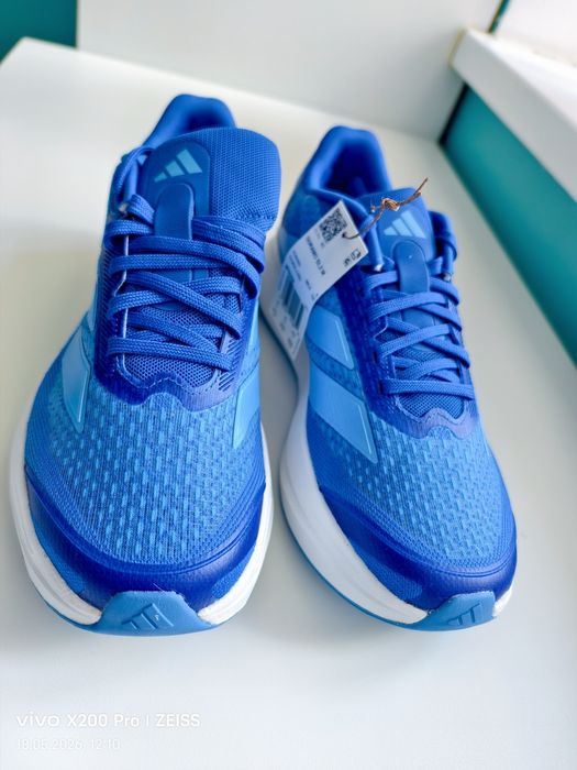 Продаются мужские кроссовки Adidas