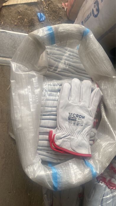 Зимнный кожный перчатка