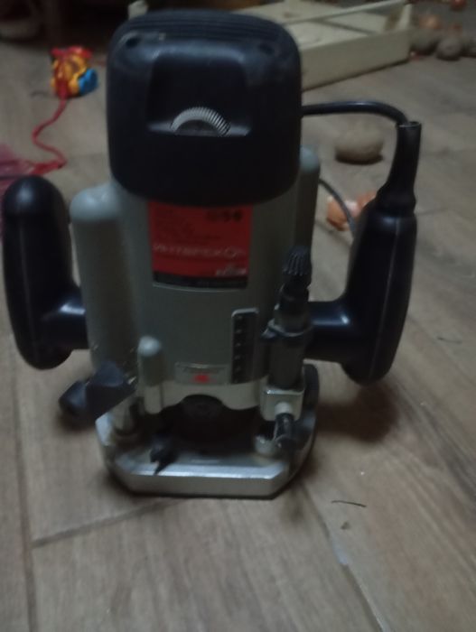 Фрейзер Интерскол ФМ-32/1900Э