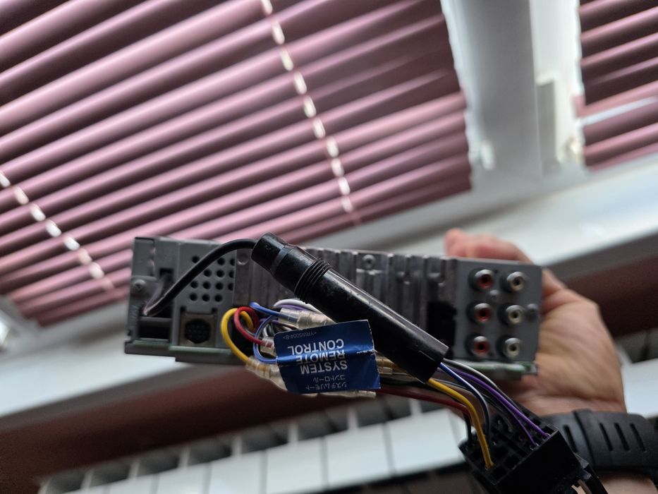 Продавам Pioneer DEH-X9600BT