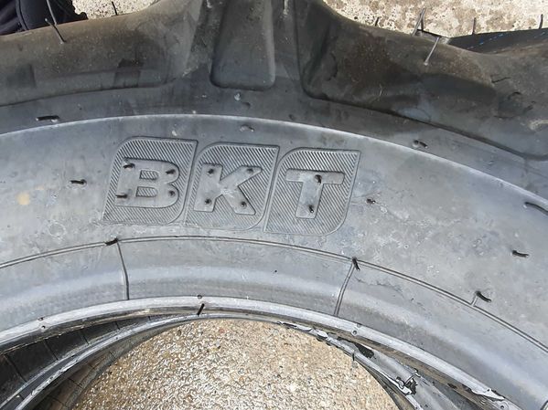 8-16 cauciucuri agricole pentru iseki sau kubota de la BKT JKZX