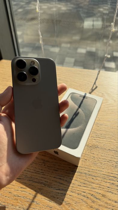 iPhone 15 pro 1 tb natural titanium