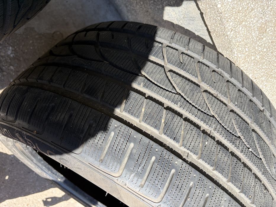 Vand 2 Anvelope Iarna Royal-Black 315/35/R20