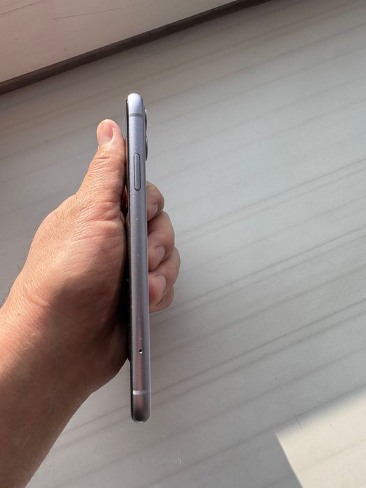 Продам айфон 11 128гб