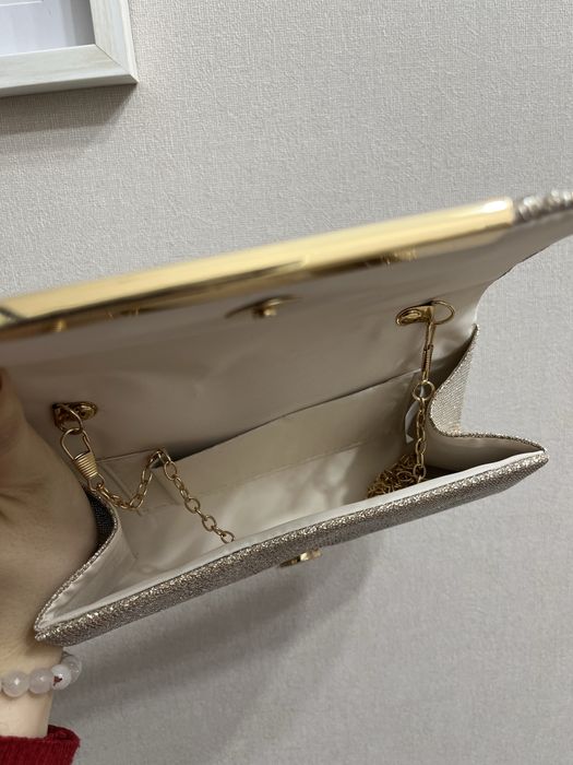 Клатч со стразами