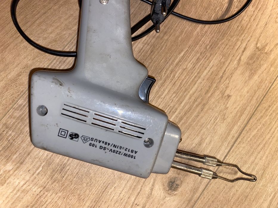 Pistol de lipit nemtesc 100w