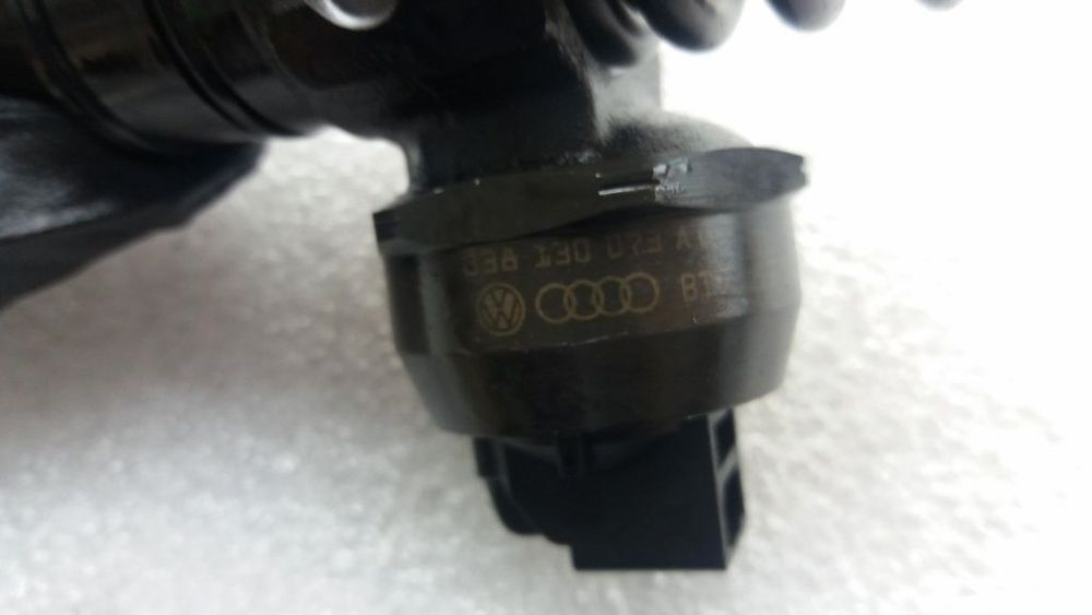 Injector 1.9 tdi bxe 038130073ag  vw polo golf 5 skoda octavia