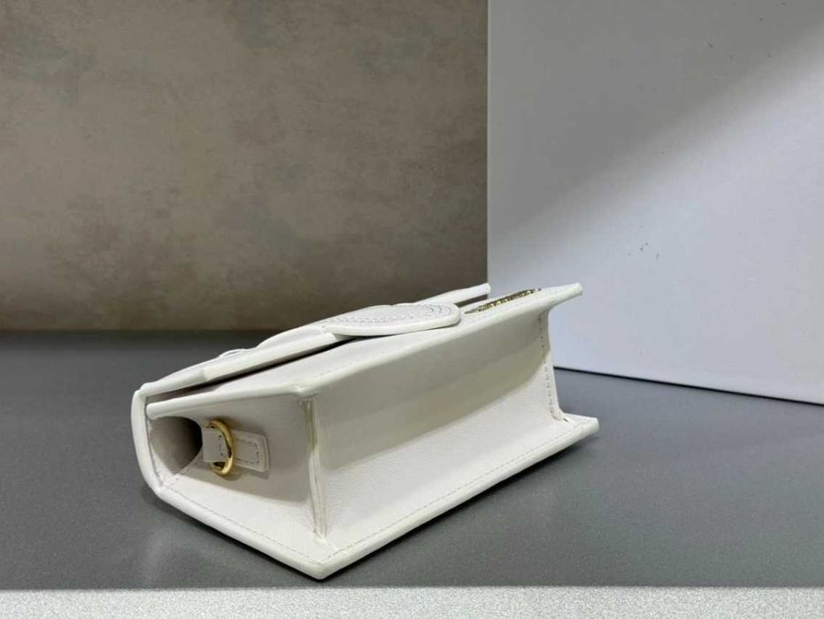 Geanta Jacquemus Le Bambino Alba - Piele Naturala