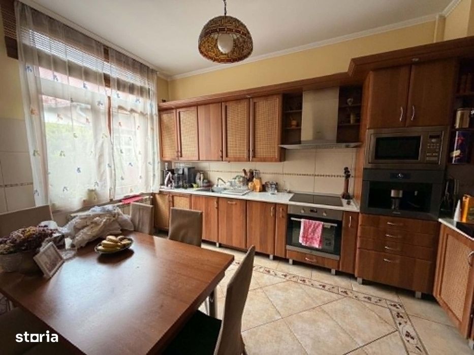 Casa singur in curte de vanzare zona semicentrala Targu Mures, Mures