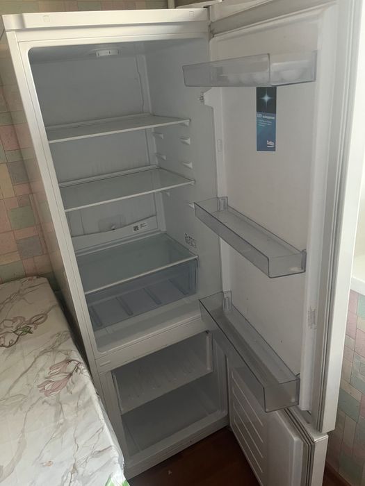 Продам холодильник
