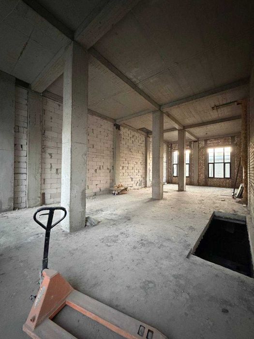 Продаётся помещение 158+158м2 Улица Бабура Ор-р: Пирамит Тавер