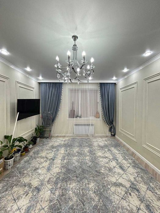 Продаётся 2 - комнатная квартира в районе Алтын Орда