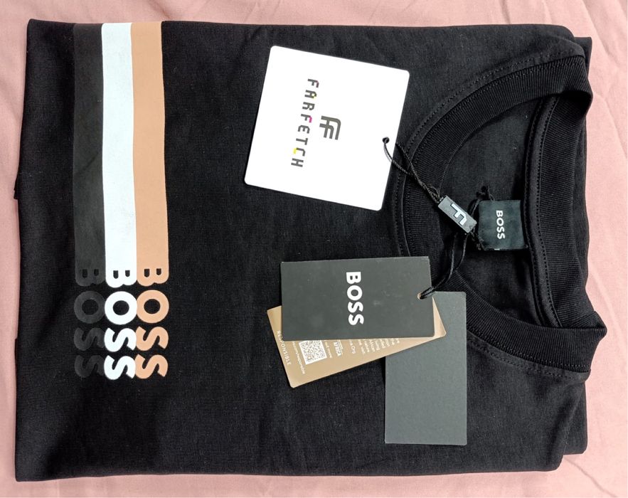 Vand tricou nou de barbati Boss