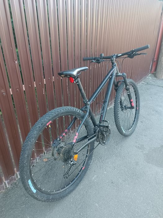 Vând mountain bike