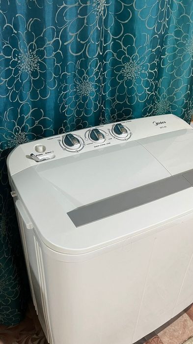 Продам стиральную машину полуавтомат.