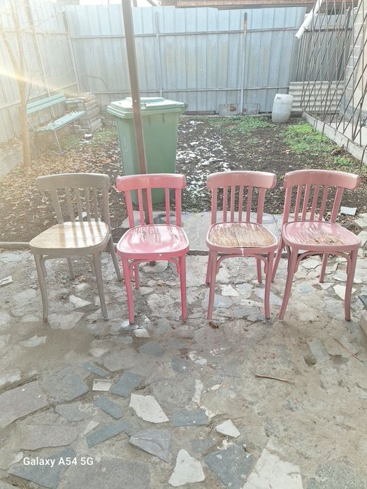 Продам стулья срочно Бу