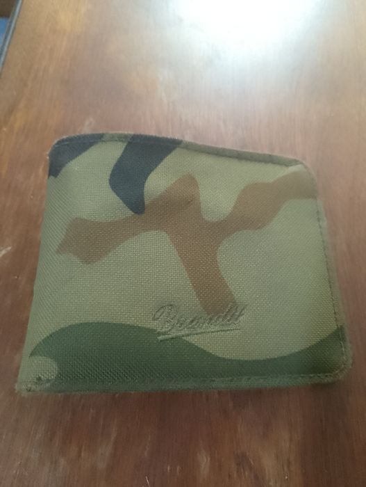 Мъжки камуфлажен портфейл