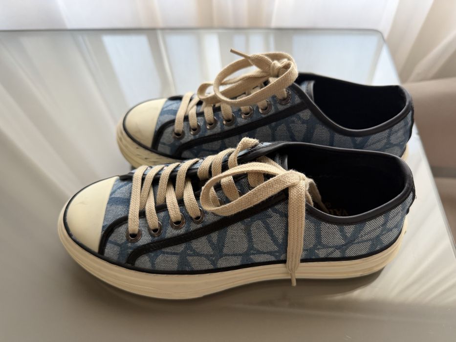 Кецове Valentino