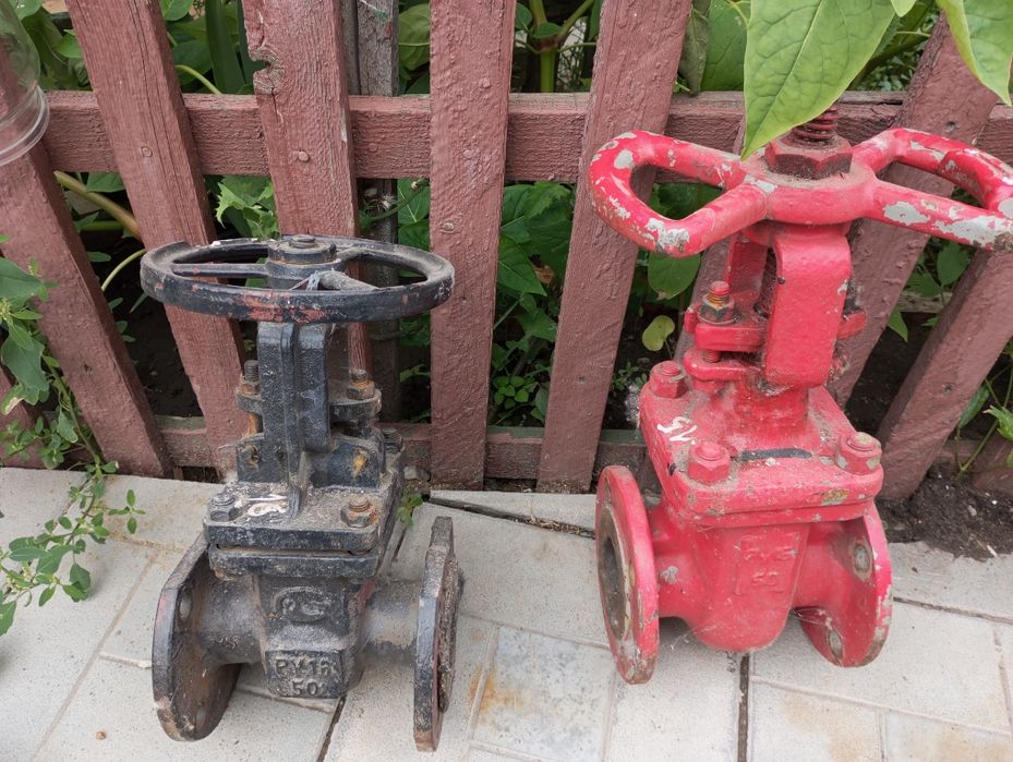 Продам задвижки.