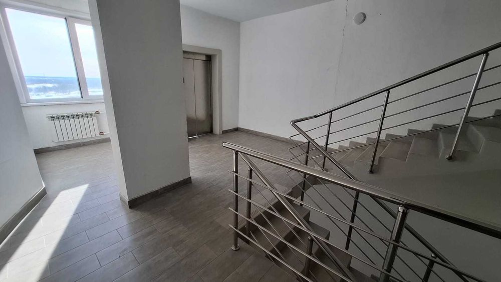 В продаже просторная 3-комнатная квартира, с шикарным видом.