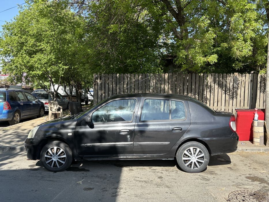 Vand sau schimb Renault Symbol masina merge foarte bine