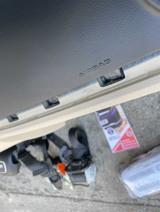 Audi A3 8v plansa bord negru / bej  - kit airbag - centuri siguranta