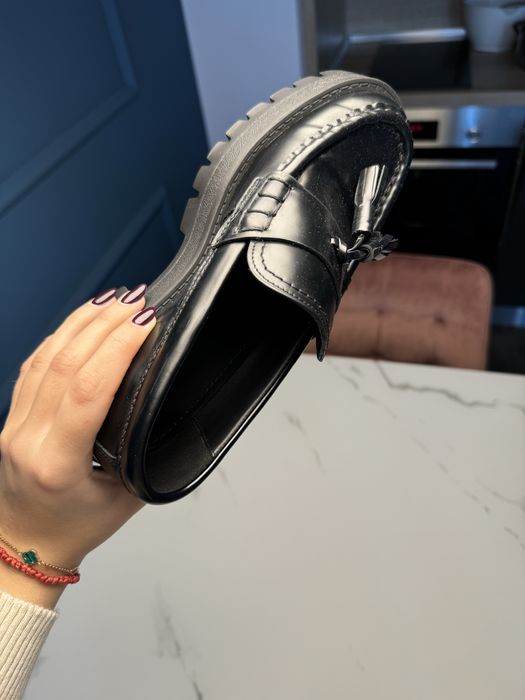 Естествена кожа, Massimo Dutti