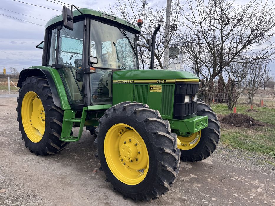 Tractor John Deere 6210