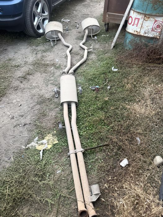 Глушитель от Бмв Х5 Е53 комплект