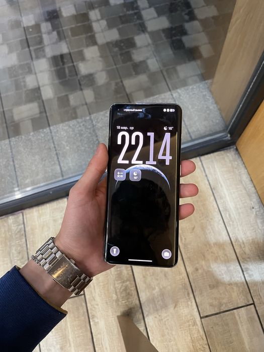 Продам One Plus 12