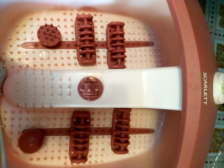 Ванночка- массажёр для ног