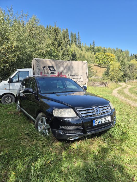 VOLKSWAGEN Touareg