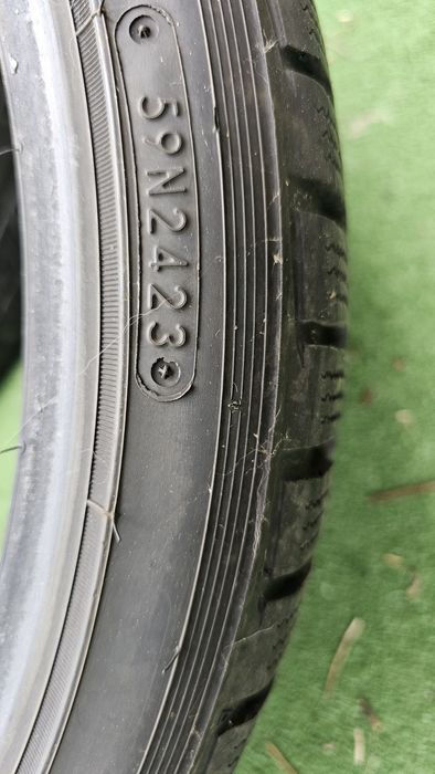 6 бр. Зимни гуми 225/35R19 XL TOYO SNOWPROX S954
