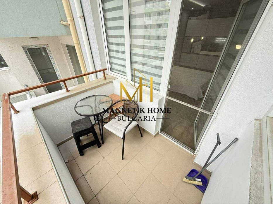 Дава се под наем Двустаен апартамент в Бургас, Меден рудник - зона В - 72 кв.м за 428.91 € - Снимка #1