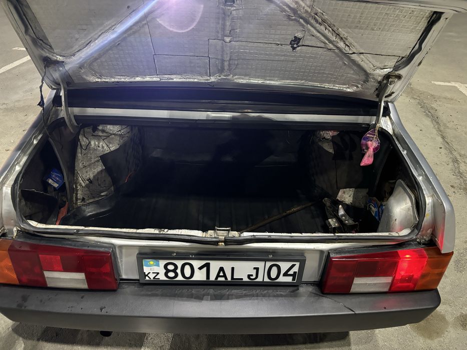 Лада 21099 седан