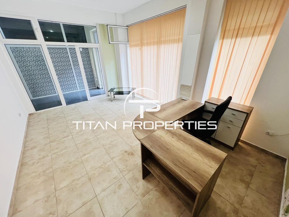 Дава се под наем Офис в Бургас, Възраждане - 35 кв.м за 255 € - Снимка #2