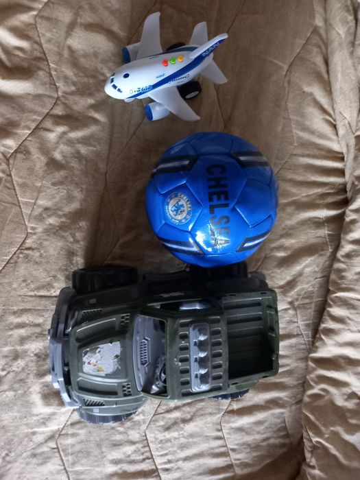 Продам игрушки детские