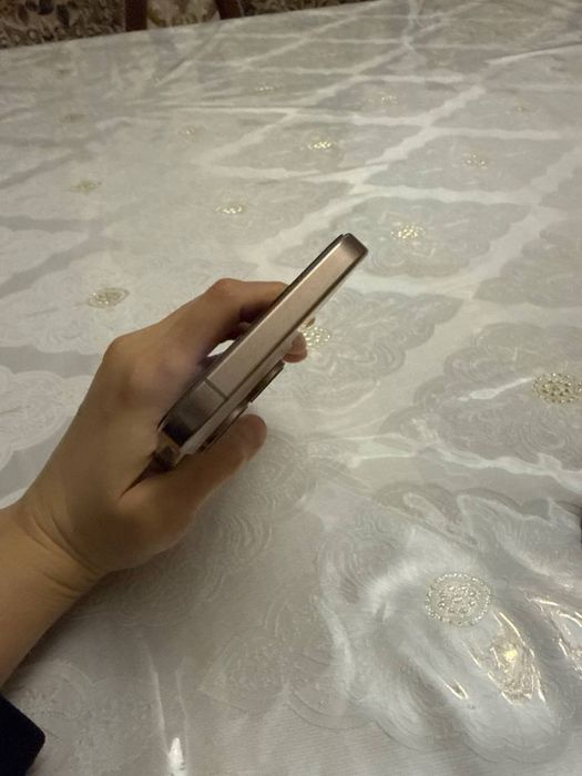 Iphone 16 pro max sotiladi