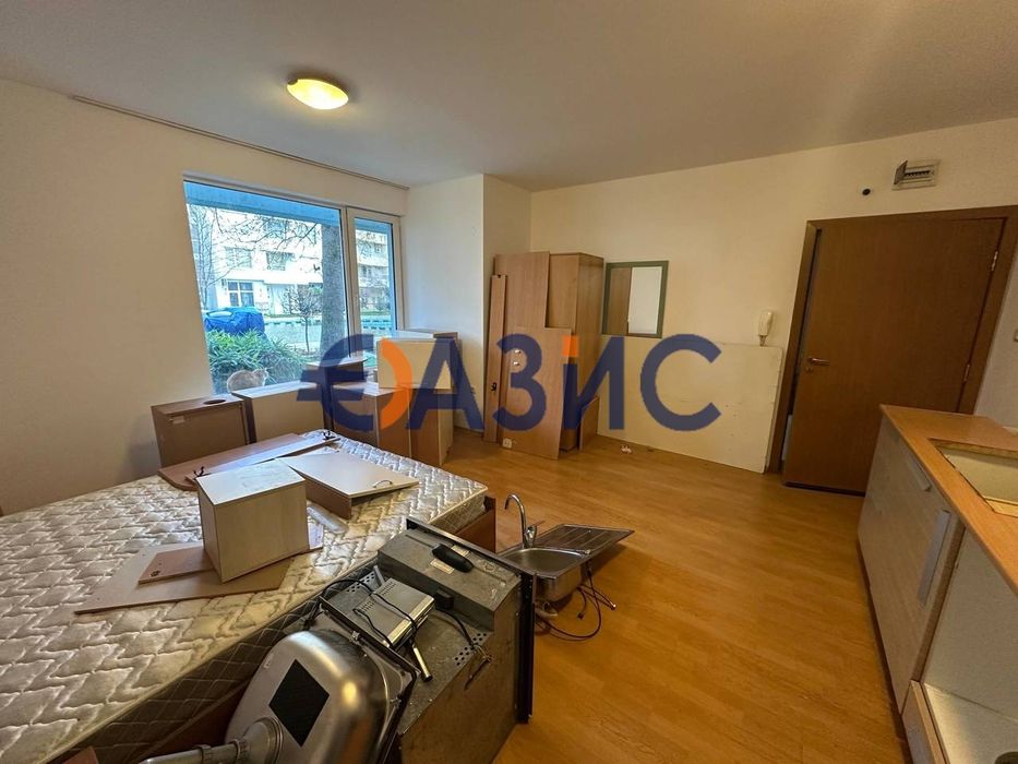 Продава се Едностаен апартамент в к.к. Слънчев бряг - 32 кв.м за 733 €/кв.м - Снимка #2