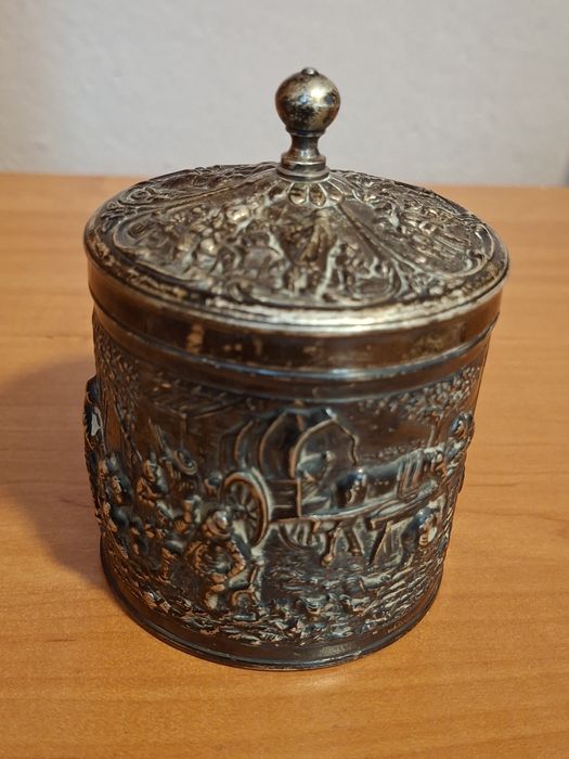 Комплект - Кутия за чай и цедка цена 99€