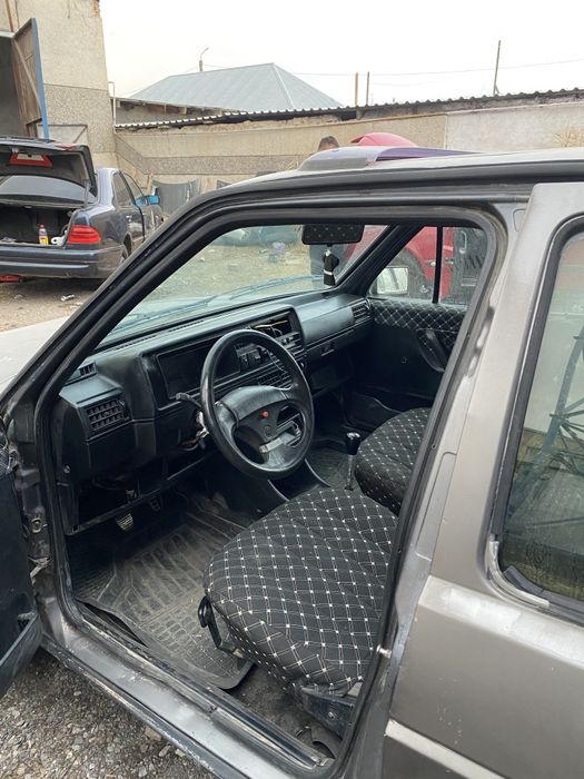 Голф 2 срочна ақша керек