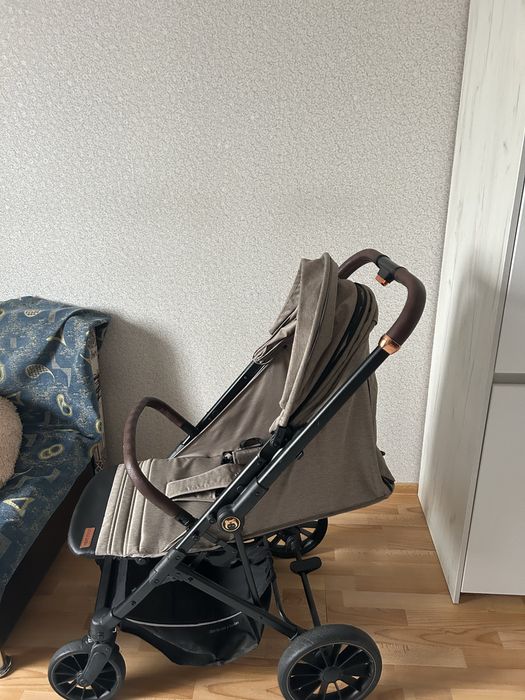 Продам коляску и кроватку десткую