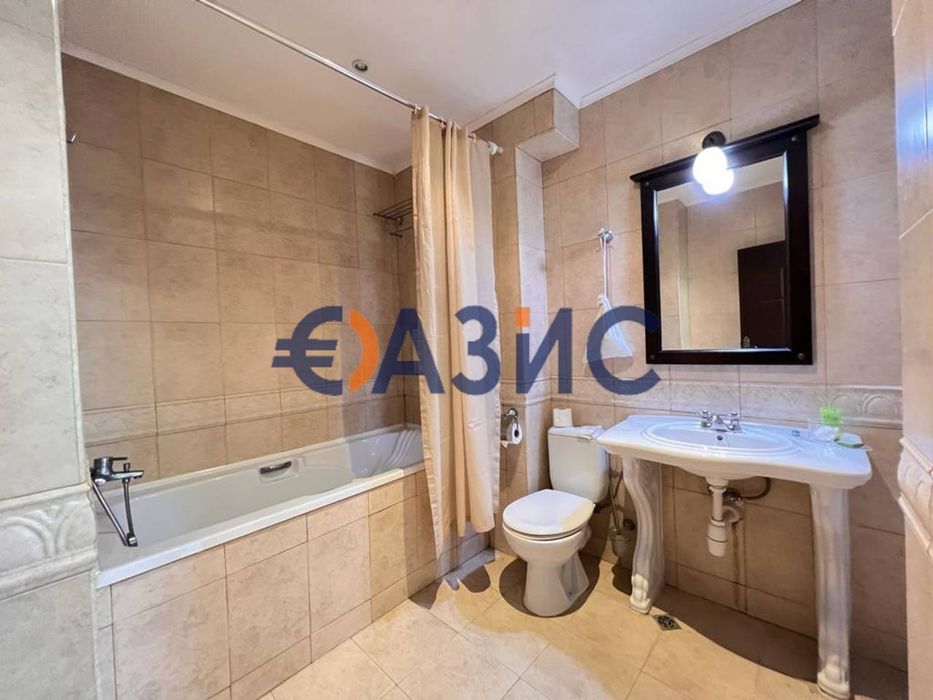Продава се Тристаен апартамент в Обзор - 113 кв.м за 1005 €/кв.м - Снимка #12