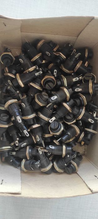 Държач за предпазител, 5x20mm, пластмасов